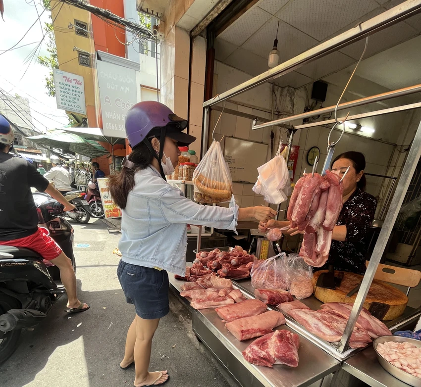 giá heo hơi