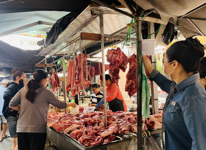 giá heo hơi 1.jpg