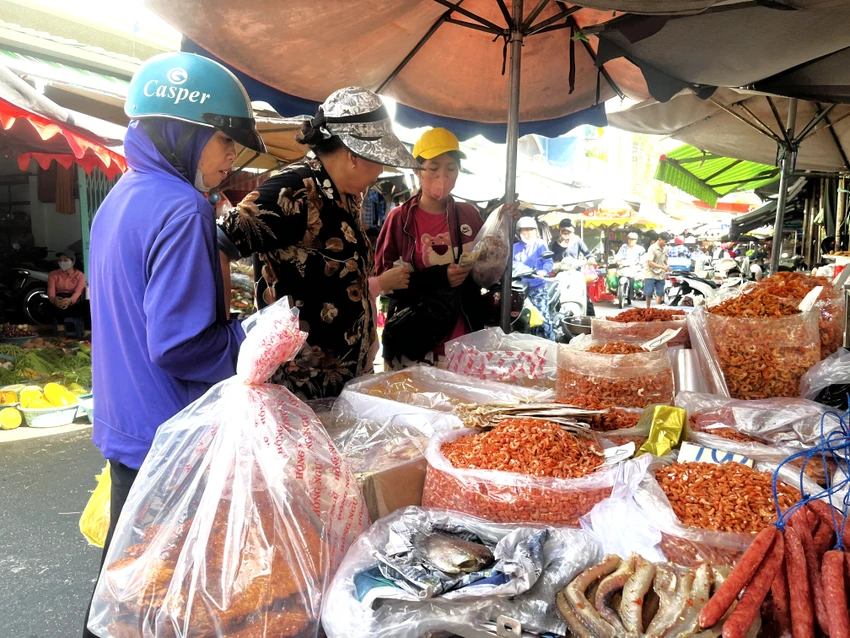 VCCI kiến nghị gỡ vướng hóa đơn điện tử cho hộ kinh doanh và xe công nghệ ảnh 1 hộ kinh doanh