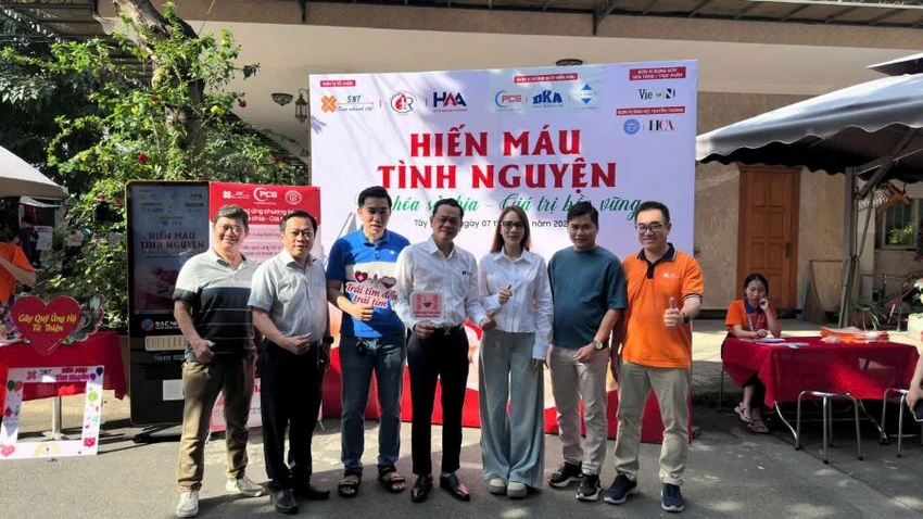 lan tỏa yêu thương .JPG