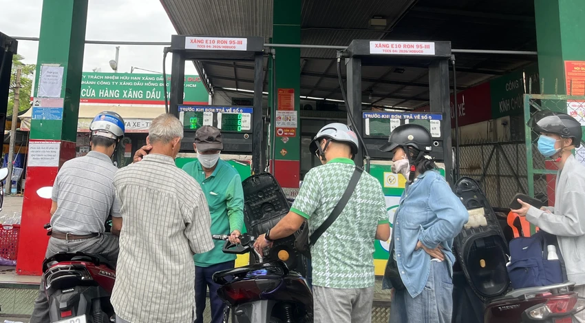 xăng E 10