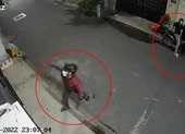 Nhà 1 hộ dân ở quận Tân Phú bị khủng bố bằng sơn đỏ, mắm tôm 