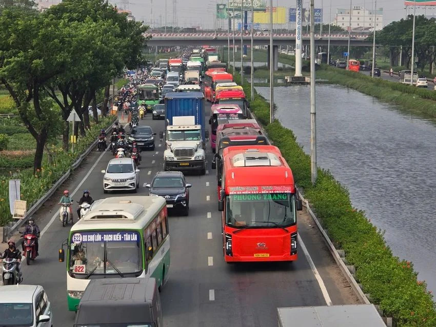 Lộ trình né ùn tắc giao thông tại cửa ngõ phía Tây vào TP.HCM