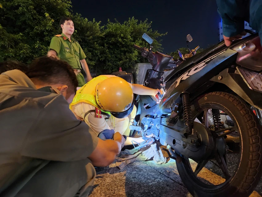 CSGT sẽ làm gì khi người vi phạm có bằng lái xe nhưng không xuất trình
