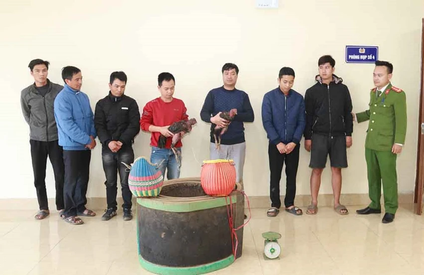 Cong-an-tinh-Son-La-lien-tiep-pha-an-ngay-sau-ngay-ra-quan-cao-diem-Tet-2024-6.jpg