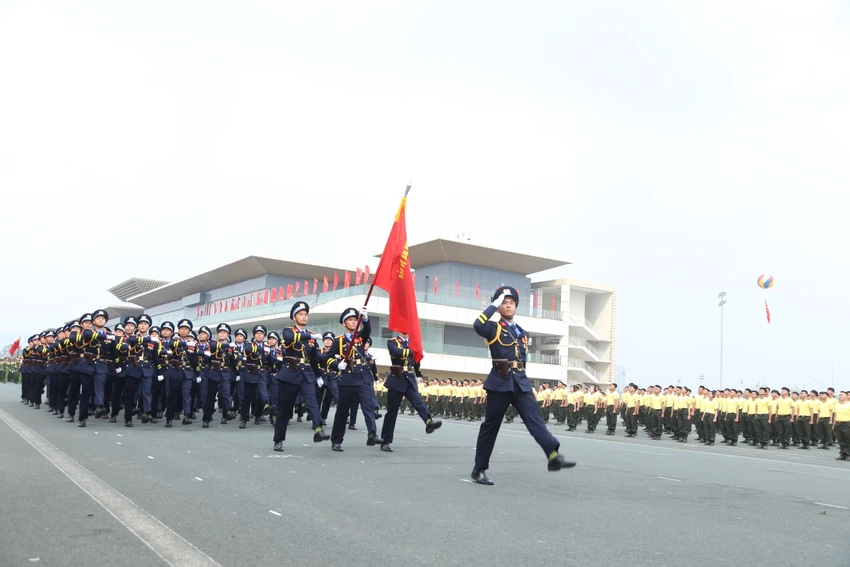 Cscd-tien-thang-len-hien-dai-3.JPG