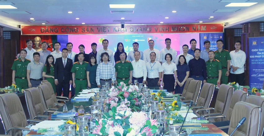 Bo-cong-an-cong-bo-ket-qua-vong-ho-so-cuoc-thi-data-for-life-2-24-3.jpg