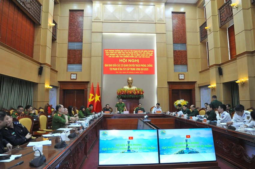 Bo-doi-bien-phong-pha-16-chuyen-an-thu-giu-hon-500-kg-may-tuy-8.jpg