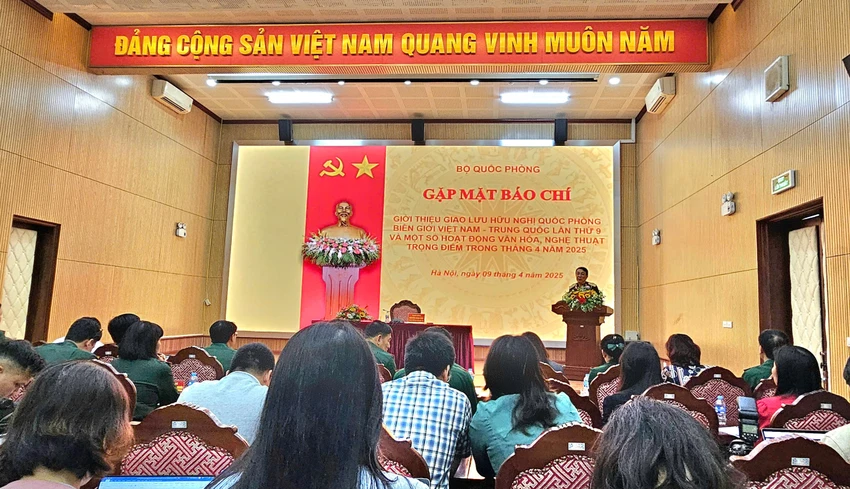Da-san-sang-cho-giao-luu-quoc-phong-hai-nuoc-Viet-Nam-Trung-Quoc-1.jpg