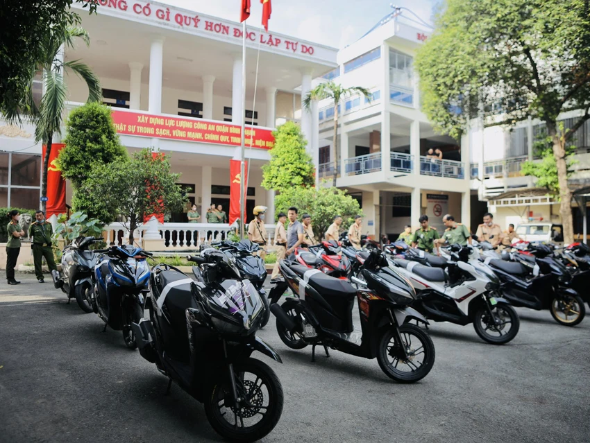Phương tiện được "độ", "chế" nhằm phục vụ mục đích đua xe gây rối của các đối tượng Phương tiện được "độ", "chế" nhằm phục vụ mục đích đua xe gây rối của các đối tượng