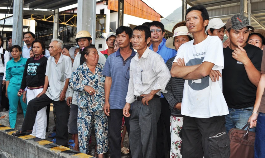 Nghi tàu nước ngoài cố tình tông chìm tàu cá Việt Nam ở Hoàng Sa ảnh 4 Nghi tàu nước ngoài cố tình tông chìm tàu cá Việt Nam ở Hoàng Sa ảnh 4