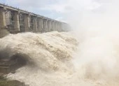 Thủy điện xả lũ lớn, Phú Yên phát cảnh báo ngập sâu vùng hạ du