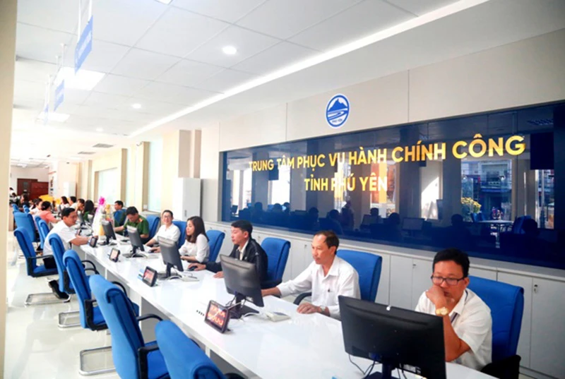Trung tâm Hành chính công tỉnh Phú Yên góp phần cải cách hành chính. Ảnh: PYO Trung tâm Hành chính công tỉnh Phú Yên góp phần cải cách hành chính. Ảnh: PYO