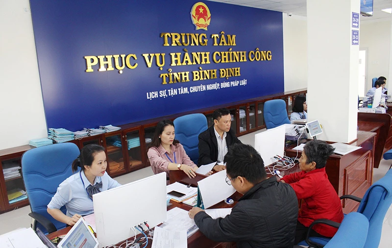 dich-vu-hanh-chinh-cong.jpg