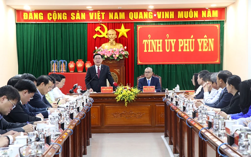 Chủ tịch Quốc hội Vương Đình Huệ lưu ý Phú Yên cần khẩn trương thực hiện hiệu quả bốn nhiệm vụ trọng tâm, đột phá phát triển