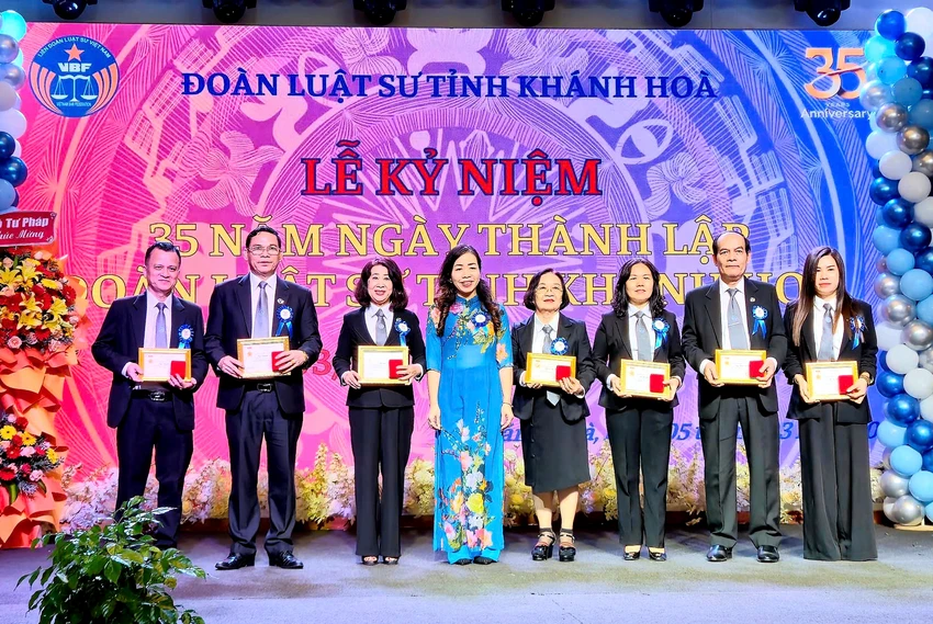 ky-niem-chuong.jpg