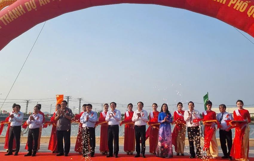 tieu-thoat-lu-1.jpg