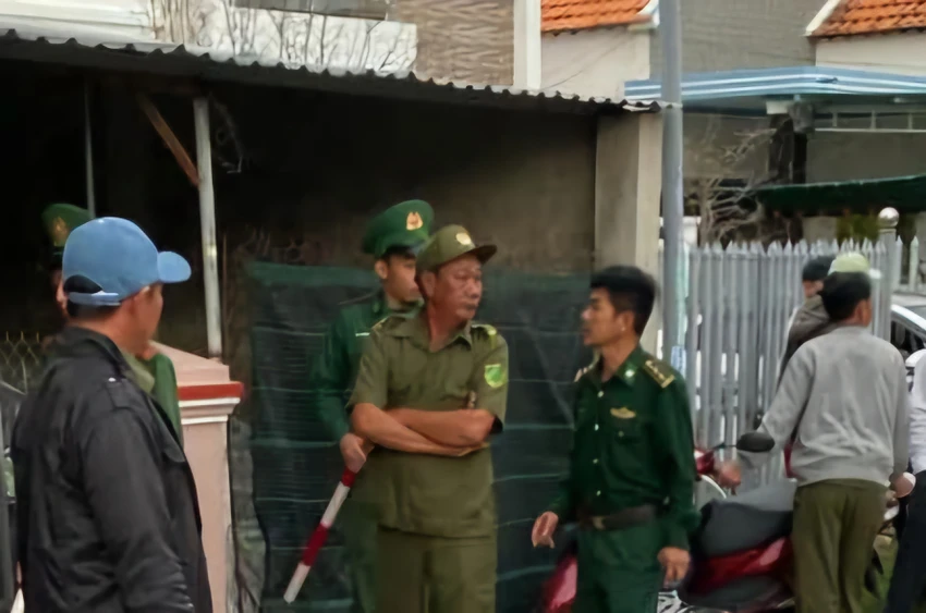 Nghi bị người thân chém, 2 vợ chồng tử vong