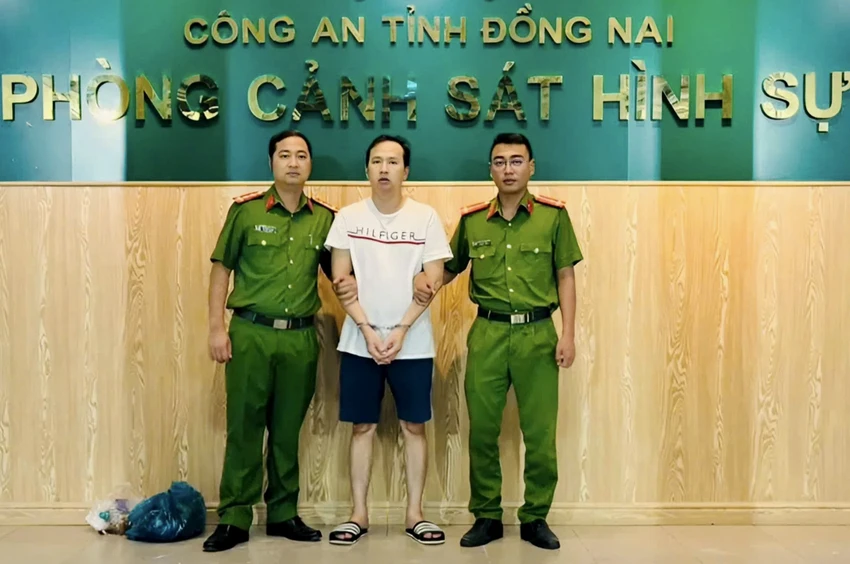 Lời khai của kẻ bắn tử vong người đàn ông đang ngồi trước nhà ở Đồng Nai