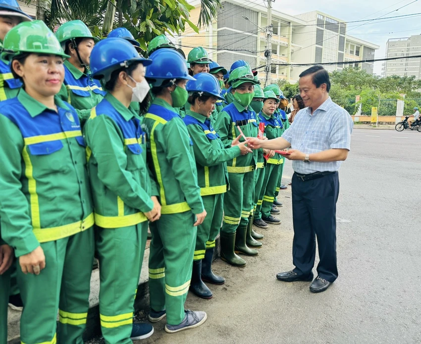 Tết