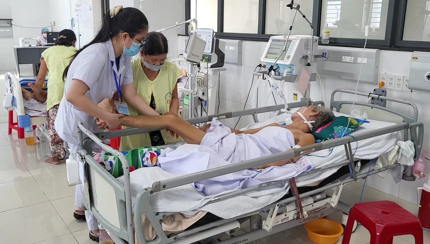 đột quỵ.jpg