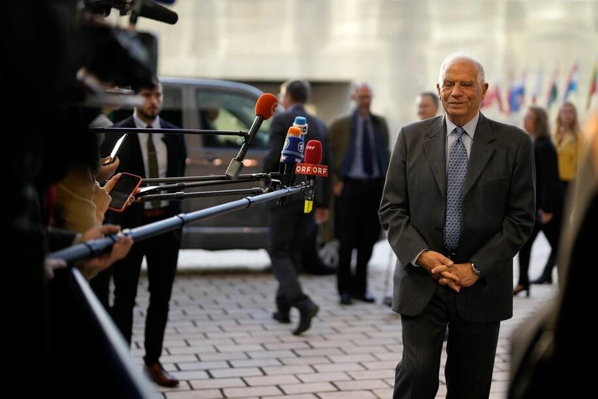 Đại diện Cấp cao EU về Chính sách Đối ngoại và An ninh - ông Josep Borrell tại cuộc họp của các ngoại trưởng EU ở Luxembourg ngày 17-10. Ảnh: AP Đại diện Cấp cao EU về Chính sách Đối ngoại và An ninh - ông Josep Borrell tại cuộc họp của các ngoại trưởng EU ở Luxembourg ngày 17-10. Ảnh: AP