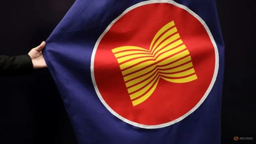 Cờ của Hiệp hội các quốc gia Đông Nam Á (ASEAN). Ảnh: REUTERS Cờ của Hiệp hội các quốc gia Đông Nam Á (ASEAN). Ảnh: REUTERS