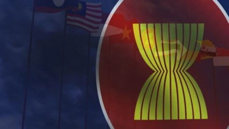 Cờ của Hiệp hội các quốc gia Đông Nam Á (ASEAN). Ảnh: CNBC