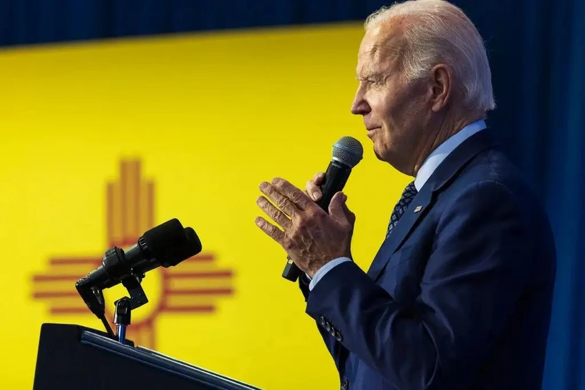 Tổng thống Mỹ Joe Biden phát biểu trong một cuộc vận động cử tri ở thành phố Albuquerque, bang New Mexico ngày 3-11. Ảnh: THE NEW YORK TIMES Tổng thống Mỹ Joe Biden phát biểu trong một cuộc vận động cử tri ở thành phố Albuquerque, bang New Mexico ngày 3-11. Ảnh: THE NEW YORK TIMES