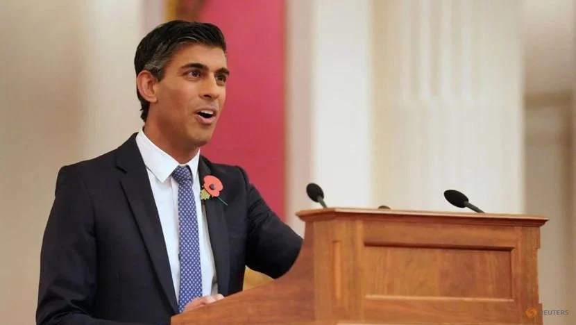 Thủ tướng Anh Rishi Sunak phát biểu tại Cung điện Buckingham, thủ đô London ngày 4-11. Ảnh: REUTERS Thủ tướng Anh Rishi Sunak phát biểu tại Cung điện Buckingham, thủ đô London ngày 4-11. Ảnh: REUTERS
