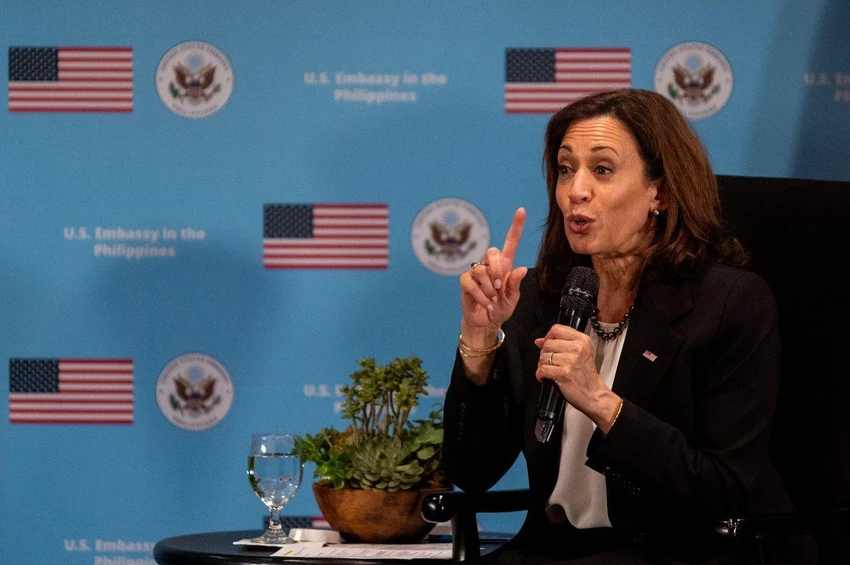 Phó Tổng thống Mỹ Kamala Harris tại một khách sạn ở thủ đô Manila (Philippines) ngày 21-11. Ảnh: REUTERS Phó Tổng thống Mỹ Kamala Harris tại một khách sạn ở thủ đô Manila (Philippines) ngày 21-11. Ảnh: REUTERS