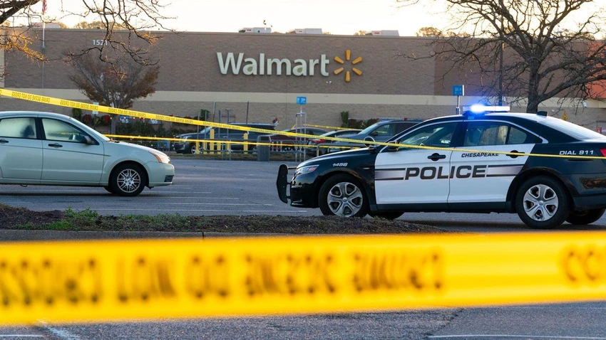 Hiện trường vụ xả súng tại siêu thị Walmart ở thành phố Chesapeake, bang Virginia (Mỹ). Ảnh: CNN Hiện trường vụ xả súng tại siêu thị Walmart ở thành phố Chesapeake, bang Virginia (Mỹ). Ảnh: CNN