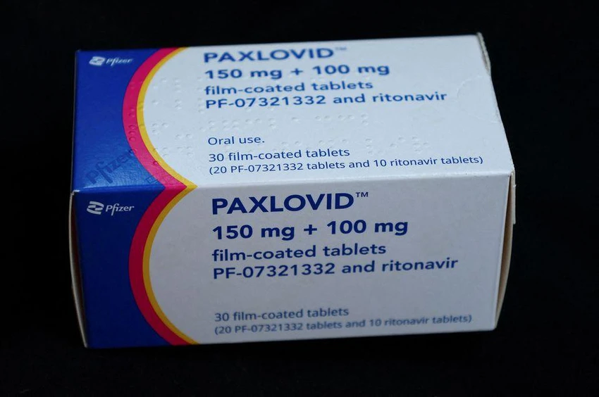 Hộp thuốc Paxlovid của công ty Pfizer. Ảnh: REUTERS Hộp thuốc Paxlovid của công ty Pfizer. Ảnh: REUTERS