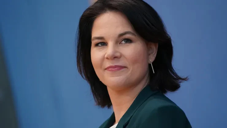 Ngoại trưởng Đức - bà Annalena Baerbock. Ảnh: CNBC Ngoại trưởng Đức - bà Annalena Baerbock. Ảnh: CNBC