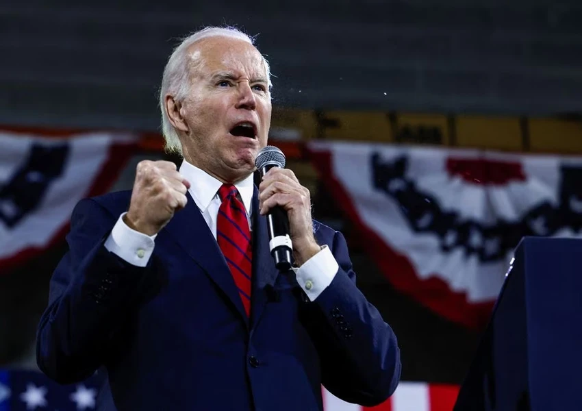 Tổng thống Mỹ Joe Biden phát biểu tại bang Virginia (Mỹ) ngày 26-1. Ảnh: REUTERS Tổng thống Mỹ Joe Biden phát biểu tại bang Virginia (Mỹ) ngày 26-1. Ảnh: REUTERS