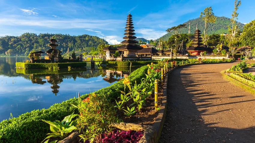 Đảo Bali (Indonesia) thu hút lượng lớn khách du lịch. Ảnh: ADOBE STOCK Đảo Bali (Indonesia) thu hút lượng lớn khách du lịch. Ảnh: ADOBE STOCK