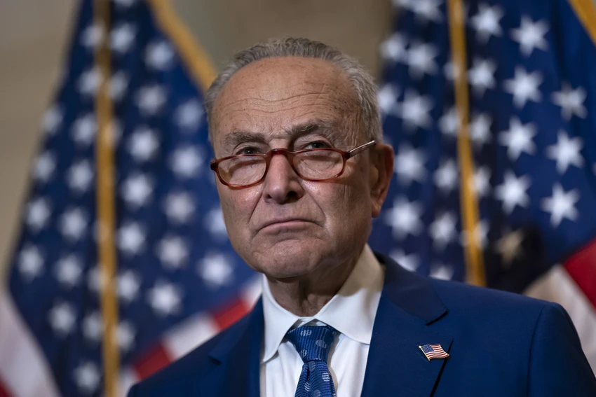 Lãnh đạo phe đa số Dân chủ tại Thượng viện Mỹ Chuck Schumer. Ảnh: POLITICO Lãnh đạo phe đa số Dân chủ tại Thượng viện Mỹ Chuck Schumer. Ảnh: POLITICO