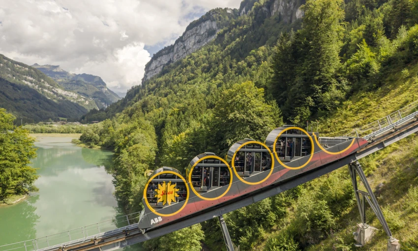 Tuyến đường sắt Stoosbahn, Thụy Sĩ. Ảnh: STOOS RAILWAYS Tuyến đường sắt Stoosbahn, Thụy Sĩ. Ảnh: STOOS RAILWAYS