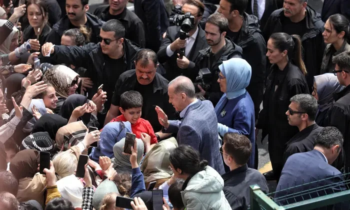 Tổng thống Thổ Nhĩ Kỳ Recep Tayyip Erdogan bỏ phiếu ở thành phố Istanbul. Ảnh: GETTY IMAGES Tổng thống Thổ Nhĩ Kỳ Recep Tayyip Erdogan bỏ phiếu ở thành phố Istanbul. Ảnh: GETTY IMAGES