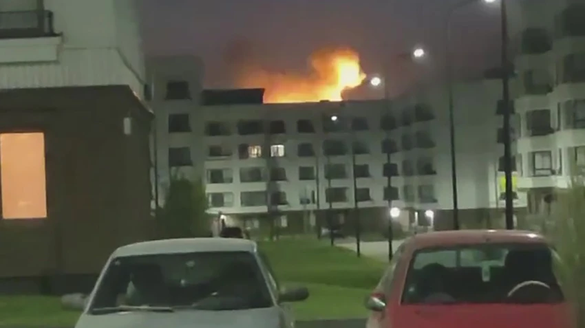 Một vụ nổ lớn tại TP Mariupol (tỉnh Donetsk) ngày 19-5. Ảnh: CNN
