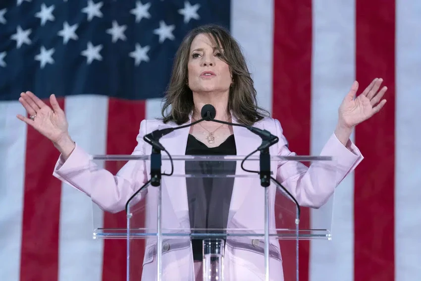 Bà Marianne Williamson phát biểu khởi động chiến dịch tranh cử tại thủ đô Washington D.C. (Mỹ) ngày 4-3. Ảnh: AP Bà Marianne Williamson phát biểu khởi động chiến dịch tranh cử tại thủ đô Washington D.C. (Mỹ) ngày 4-3. Ảnh: AP