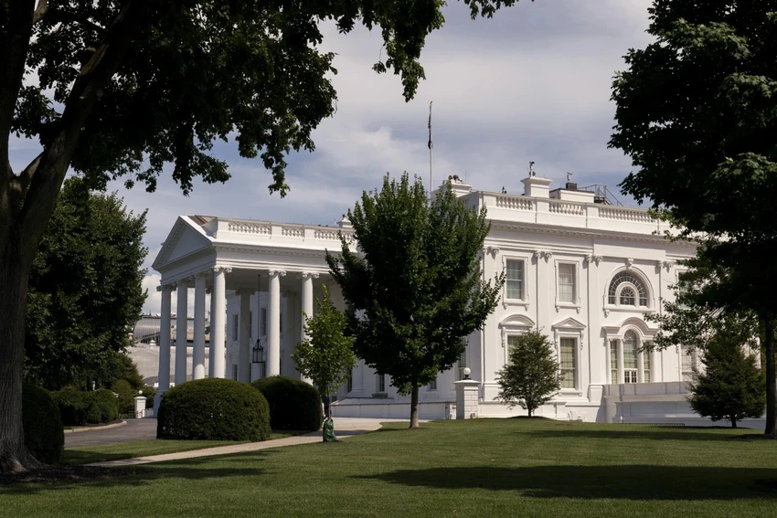Nhà Trắng tại thủ đô Washington DC (Mỹ). Ảnh: AP Nhà Trắng tại thủ đô Washington DC (Mỹ). Ảnh: AP