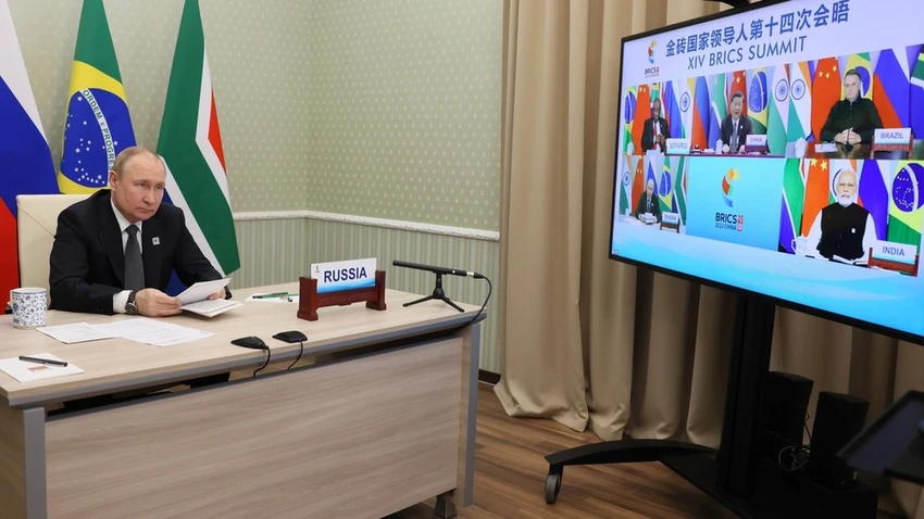 Tổng thống Nga Vladimir Putin tham gia trực tuyến hội nghị thượng đỉnh BRICS lần thứ XIV năm 2022. Ảnh: SPUTNIK Tổng thống Nga Vladimir Putin tham gia trực tuyến hội nghị thượng đỉnh BRICS lần thứ XIV năm 2022. Ảnh: SPUTNIK