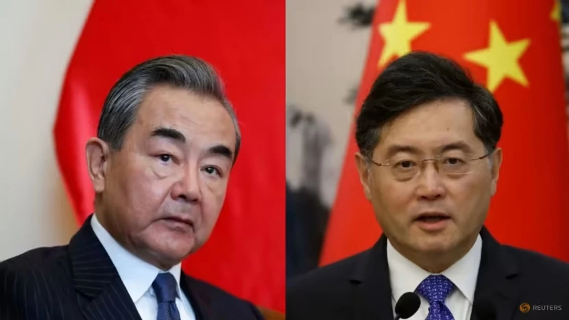 Ông Vương Nghị (trái) và ông Tần Cương. Ảnh: REUTERS Ông Vương Nghị (trái) và ông Tần Cương. Ảnh: REUTERS