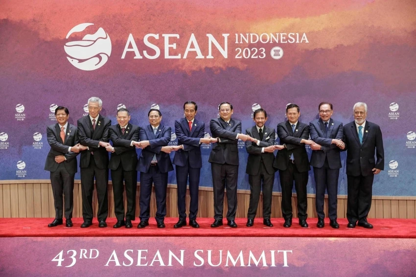 Lãnh đạo các nước Hiệp hội các quốc gia Đông Nam Á (ASEAN) trong phiên họp ngày 5-9 tại thủ đô Jakarta (Indonesia). Ảnh: AFP
