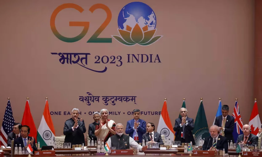 Thủ tướng Ấn Độ Narendra Modi (giữa) trong phiên làm việc thứ hai của hội nghị thượng đỉnh G20 ở thủ đô New Delhi (Ấn Độ). Ảnh: AFP Thủ tướng Ấn Độ Narendra Modi (giữa) trong phiên làm việc thứ hai của hội nghị thượng đỉnh G20 ở thủ đô New Delhi (Ấn Độ). Ảnh: AFP