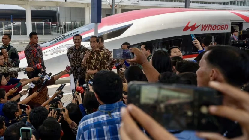 Ảnh, Video: Indonesia khánh thành tuyến đường sắt đầu tiên ở Đông Nam Á