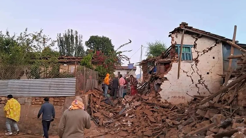 dong-dat-nepal.jpg