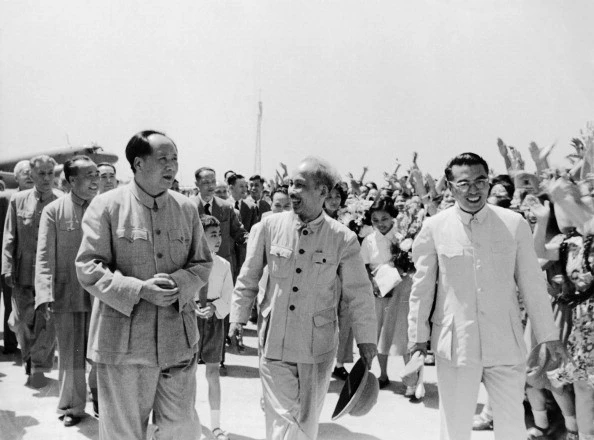 73 năm quan hệ hữu hảo Việt Nam - Trung Quốc qua những chuyến thăm