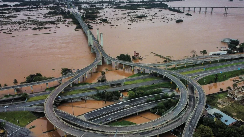 Chùm ảnh: Lũ lụt nghiêm trọng ở Brazil, 57 người chết, hàng trăm người mất tích